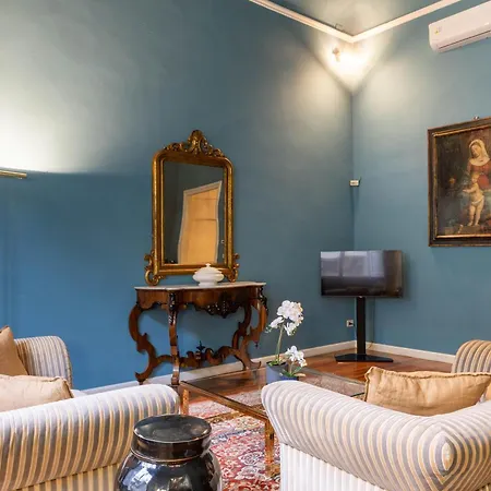 شقة Royal Mansion Of Tommaso Corsini *